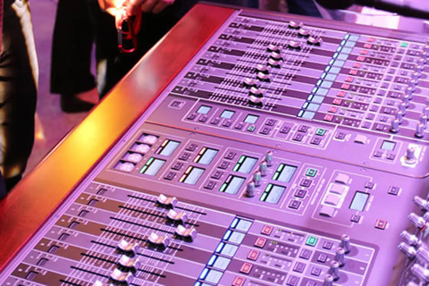 Stage Electrics - Passion for Lighting